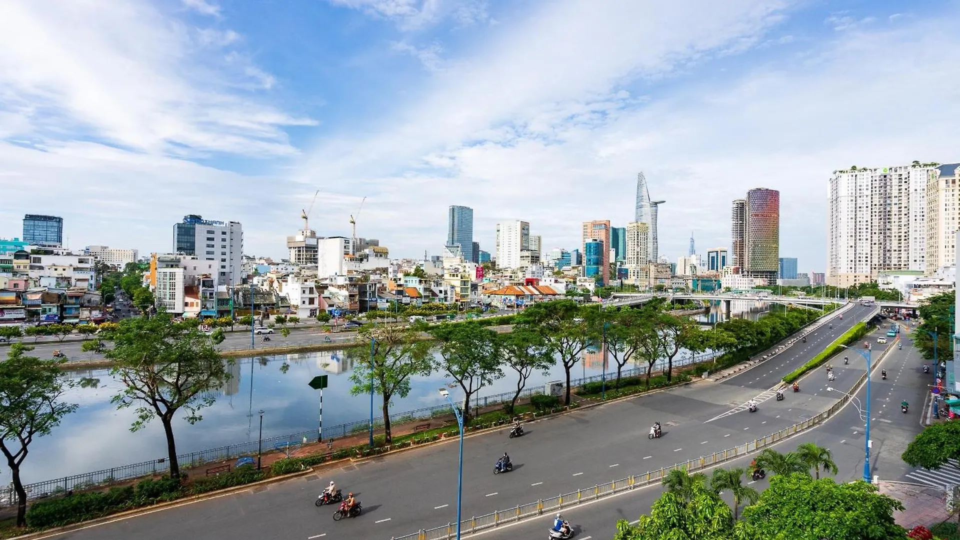 Yomo Apartment Millennium Ho Chi Minh City 0*,